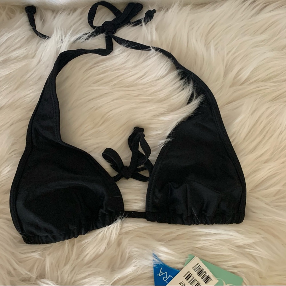SALE! 🎉NWT AGUA DOCE BLACK BIKINI TOP(ONLY) (M)